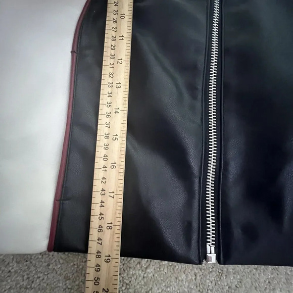 Garage Black and White Bomber Jacket NWT - Picture 5 of 7